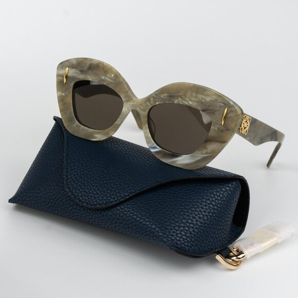 Loewe ANAGRAM Women Sunglasses Green Brown Cat Eye LW40127I 60E NEW AUTHENTIC - Picture 1 of 11